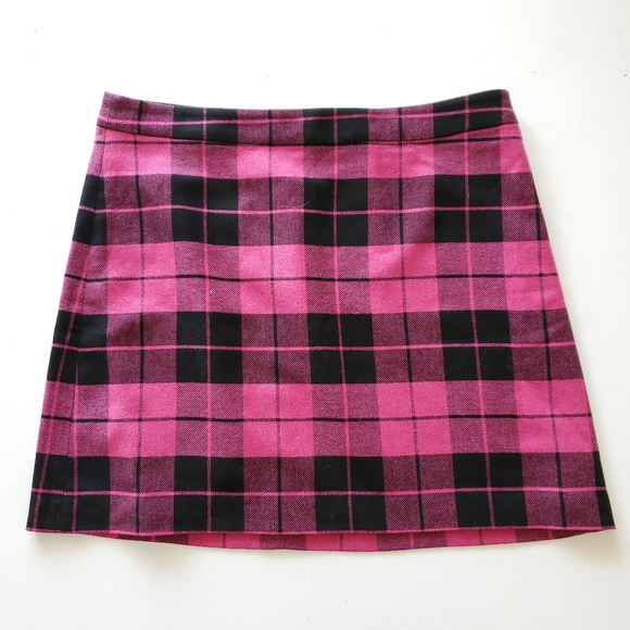 Alice + Olivia Dresses & Skirts - Alice + Olivia pink black plaid mini skirt